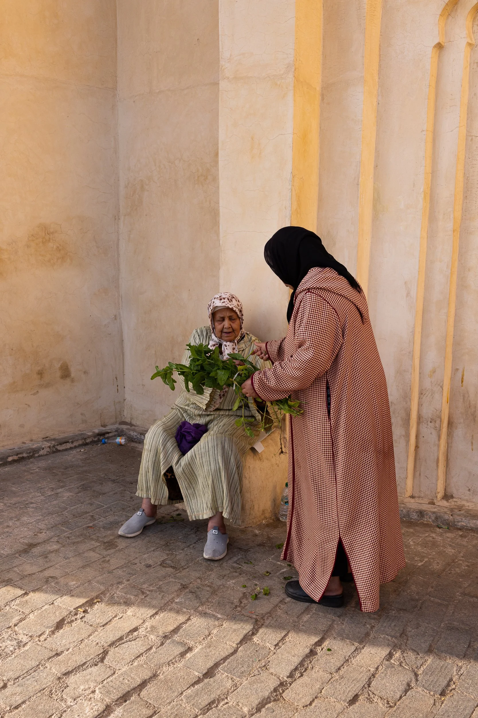 Série photo de Stéphanie Maillard à Fès au Maroc durant un stage photo entre street et photographie documentaire, organisé par Préludes Photo