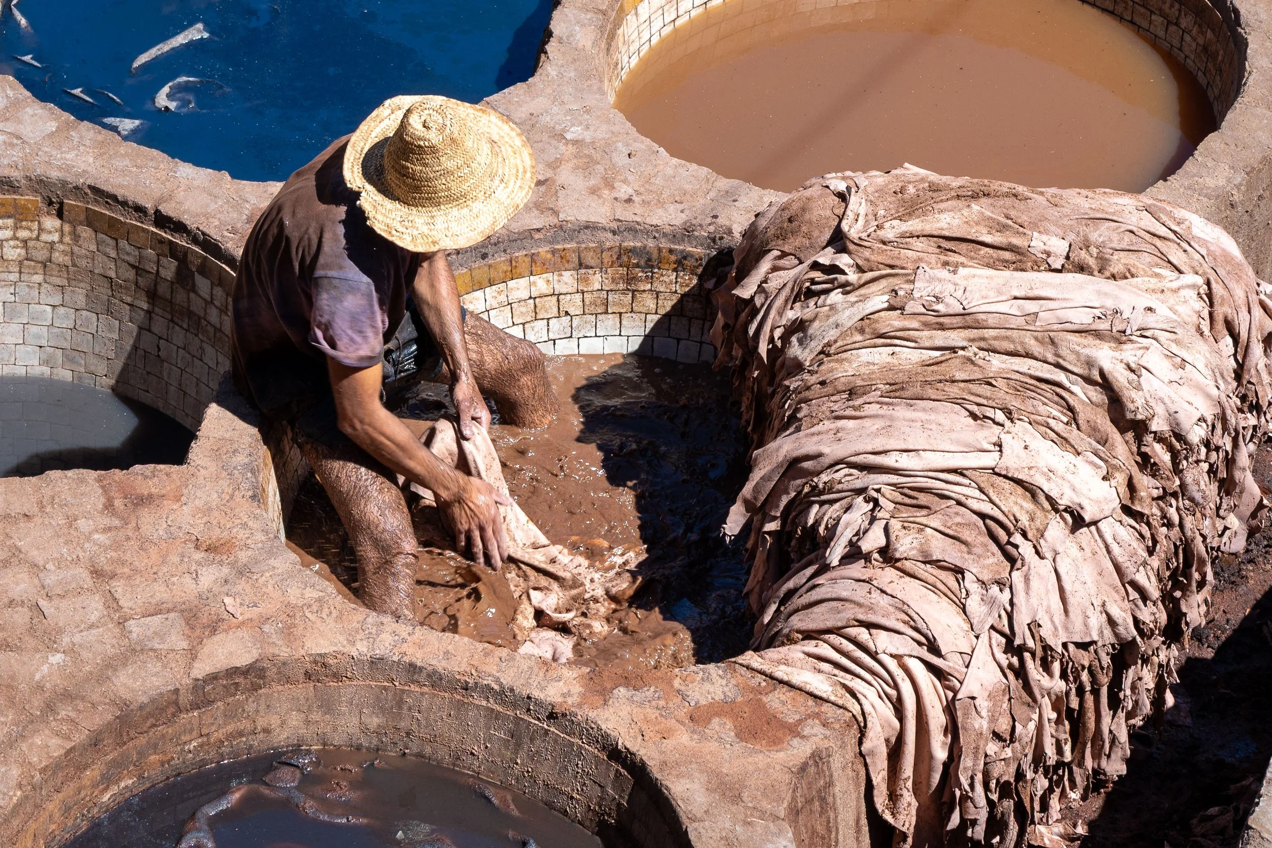 Série photo documentaire de la tannerie de Chouara à Fès