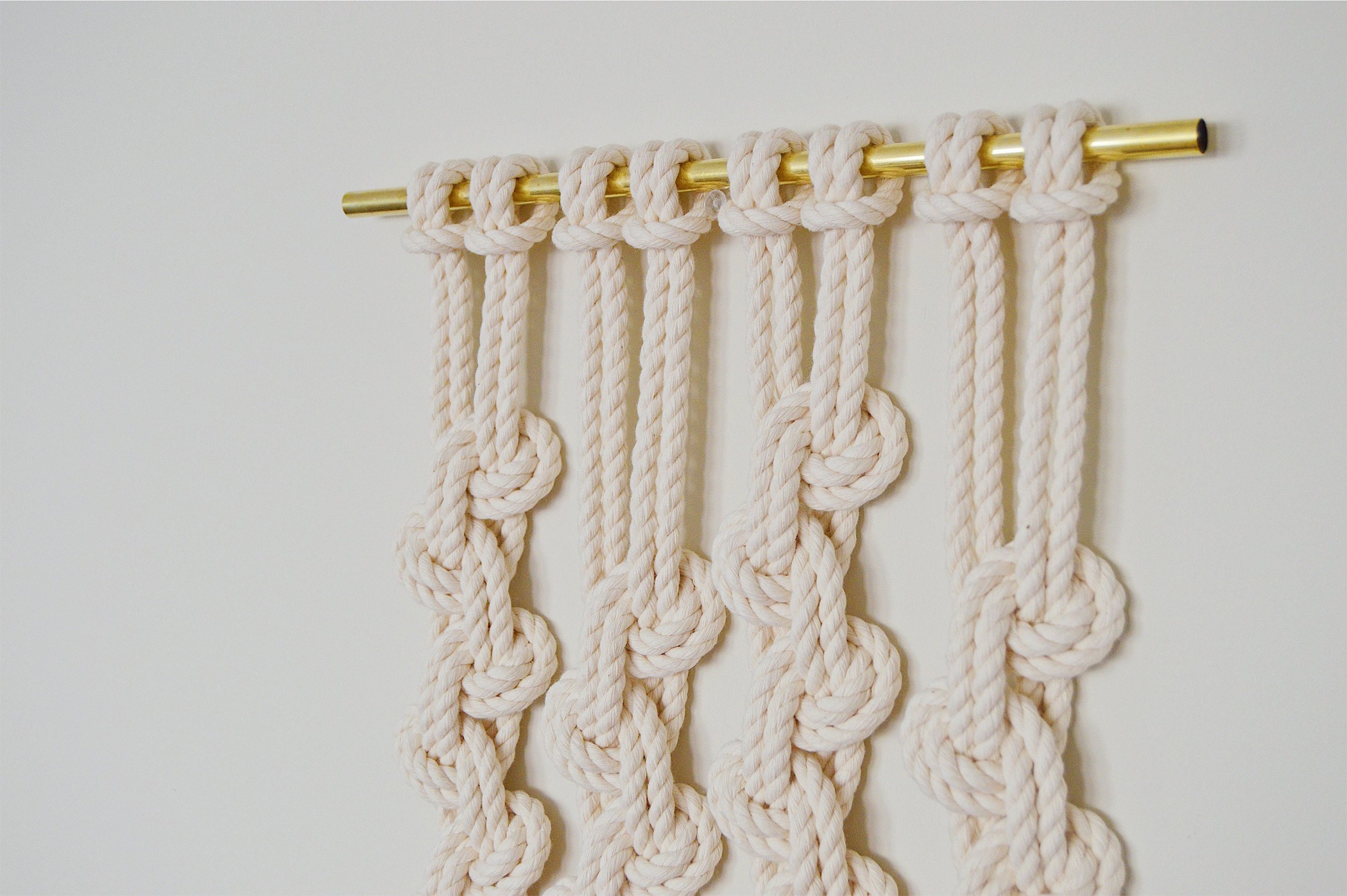 https://i.etsystatic.com/14144232/r/il/48ae96/1650875669/il_fullxfull.1650875669_200c.jpg