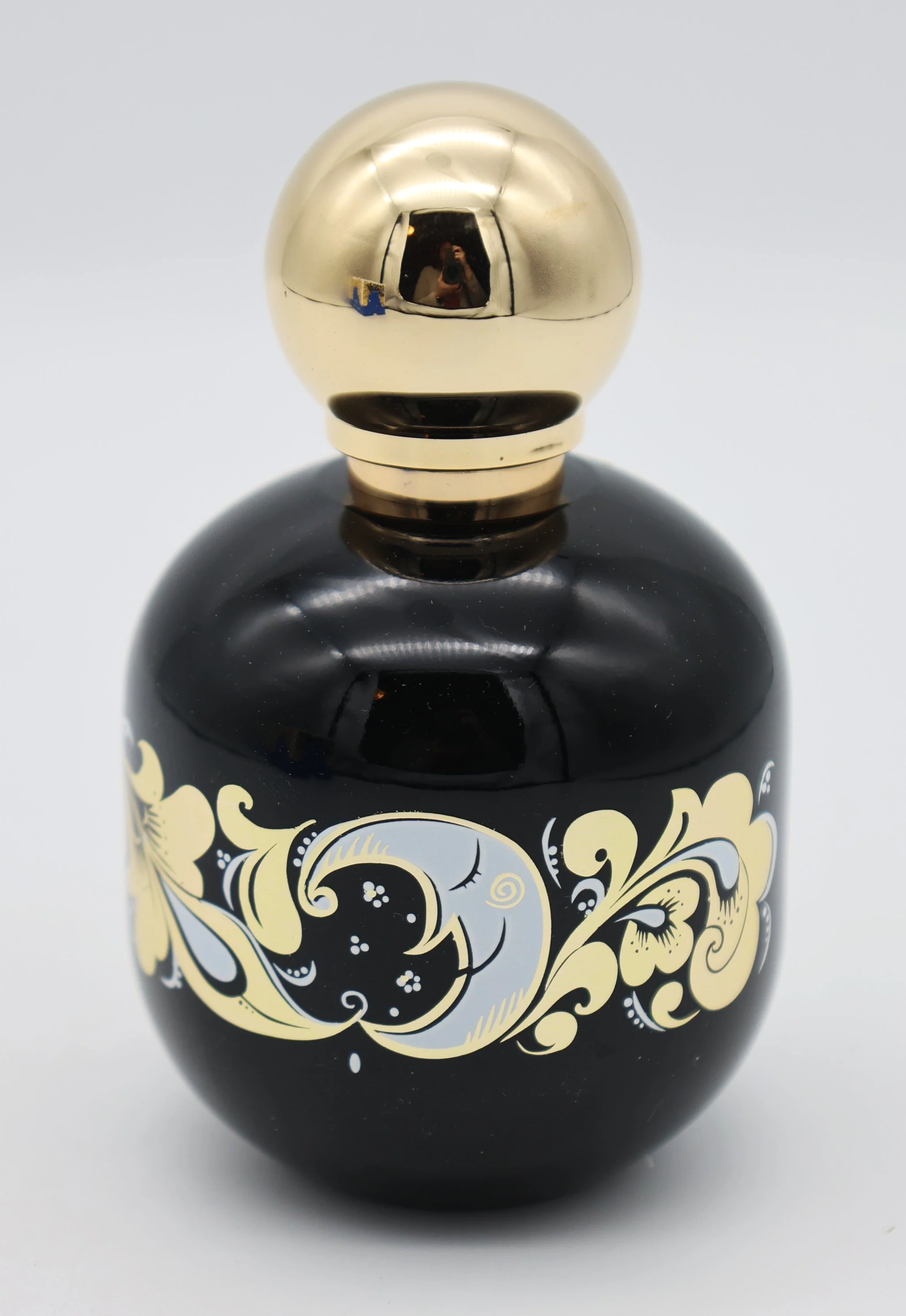 6S5A2318VagabondPrince_Enchantedforest_100ml_OpenedBox.png