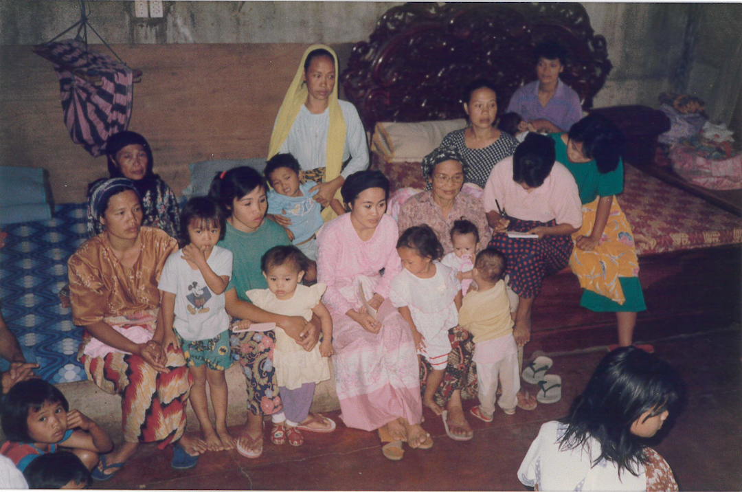 65777027346eaf4660a56c5c_Potri with her relatives.png