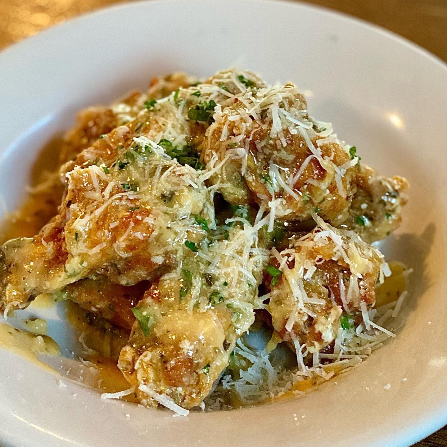 215-426-2665 &bull; OPEN TODAY AT NOON! &bull; HAPPY HOUR 1-3‼️&bull; Call to order takeout / reservations ☎️ &bull; Full Menu in our highlights! Outdoor Dining Available.
&bull;
&bull;
Today&rsquo;s Specials: 
&bull;Garlic Parmesan Wings with Shaved