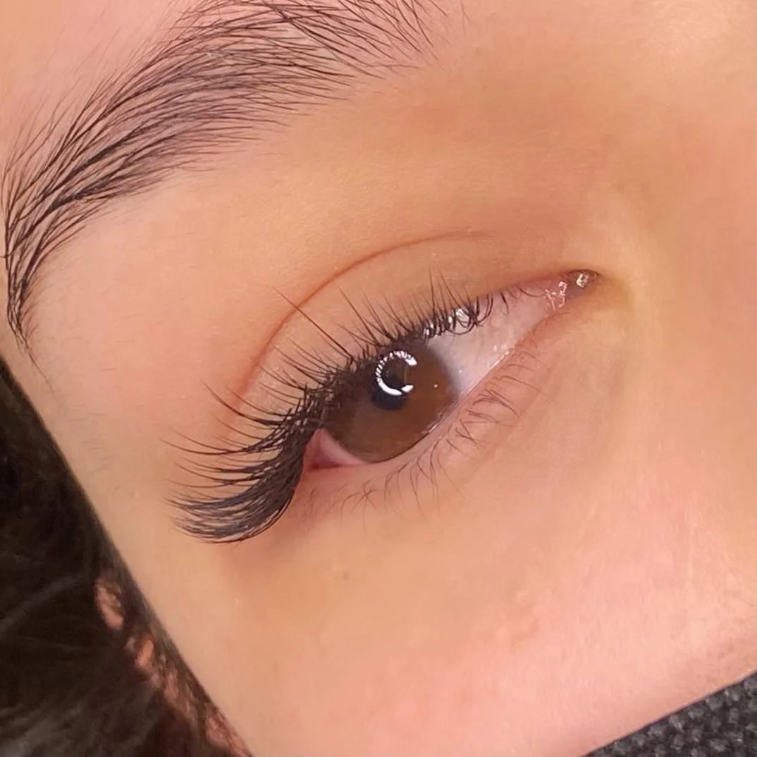 Classic Lash Extensions.jpeg