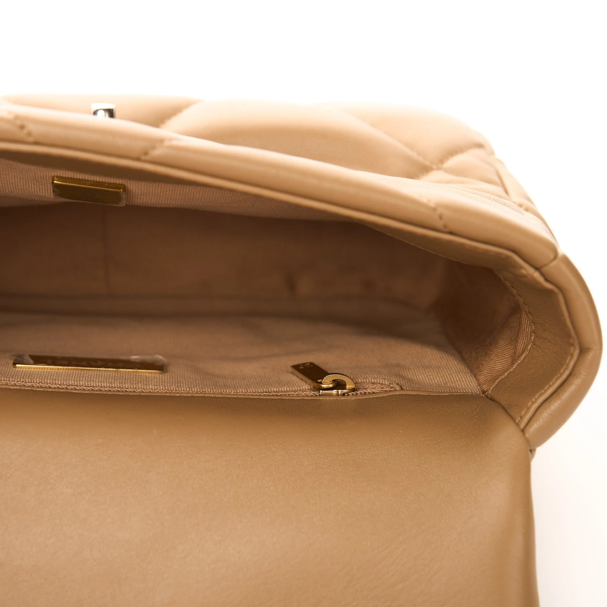 GuruEdit_Chanel_Studio Sessions_November 2025_0021.jpg