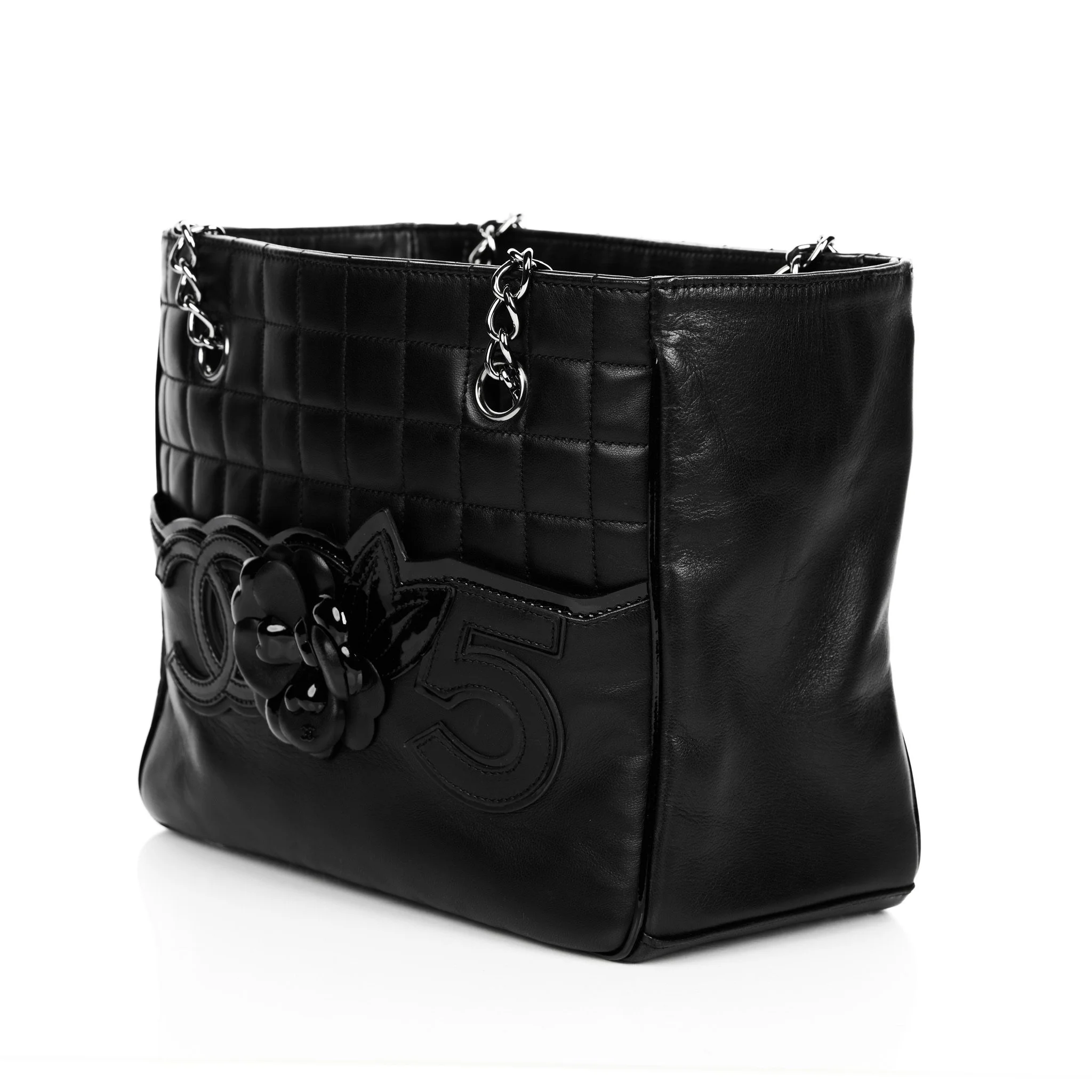 GuruEdit_Chanel Camellia Tote_April 2025_4524.jpg