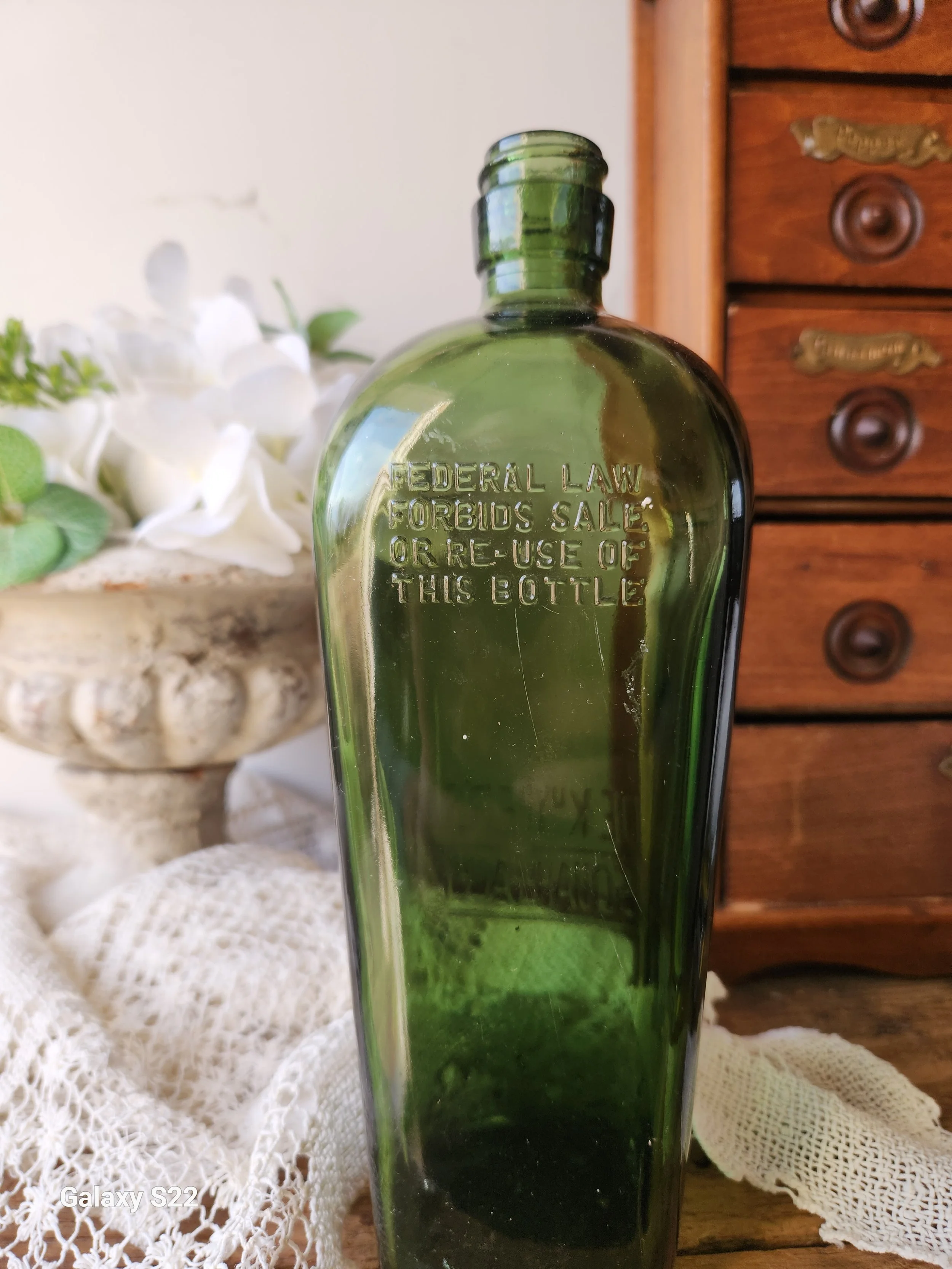 Dutch Rare Green Gin bottle