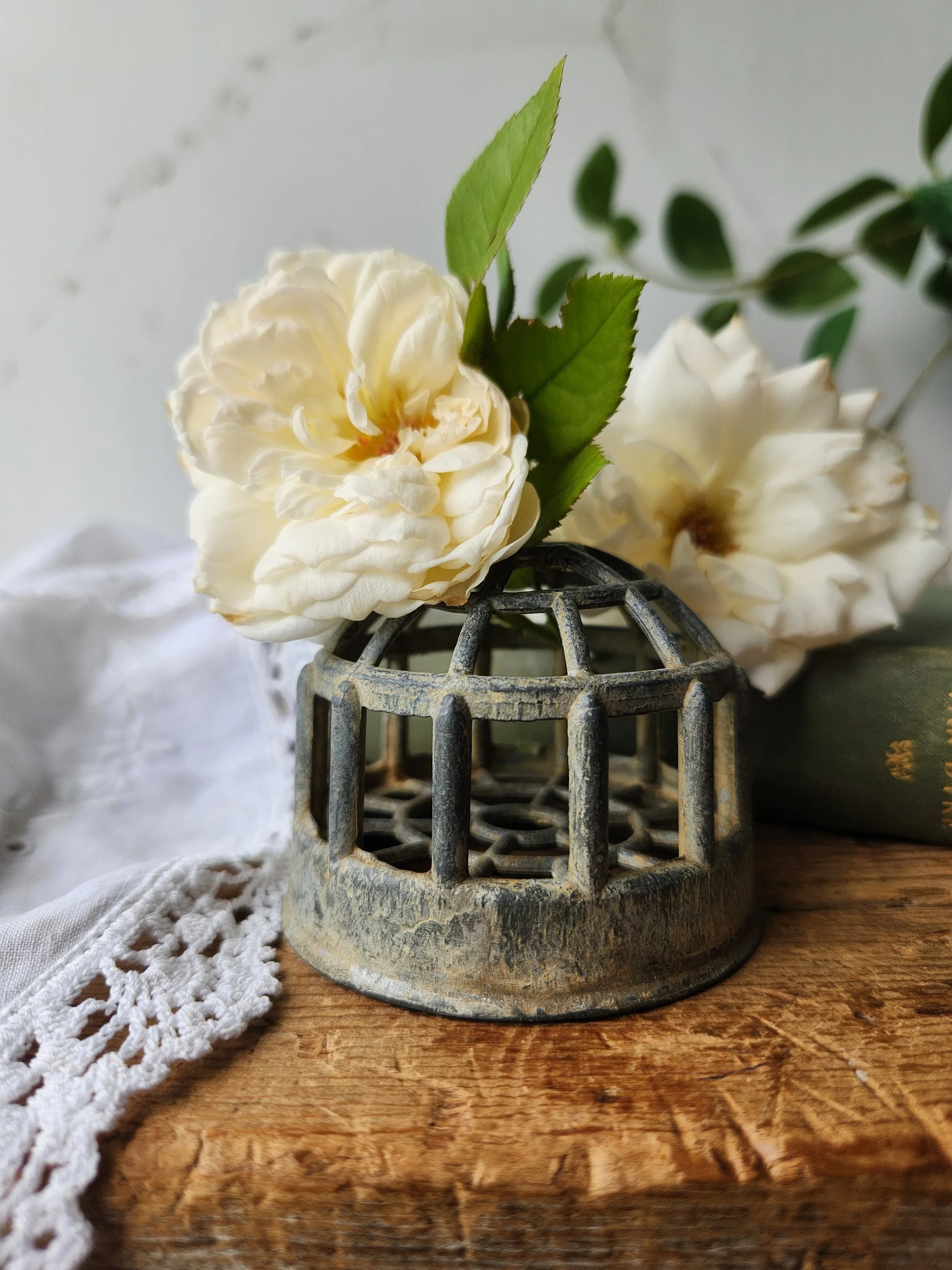 Vintage flower frog