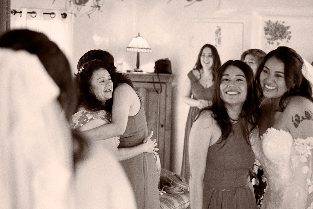 Gisela & Elijah (25) Social.jpg