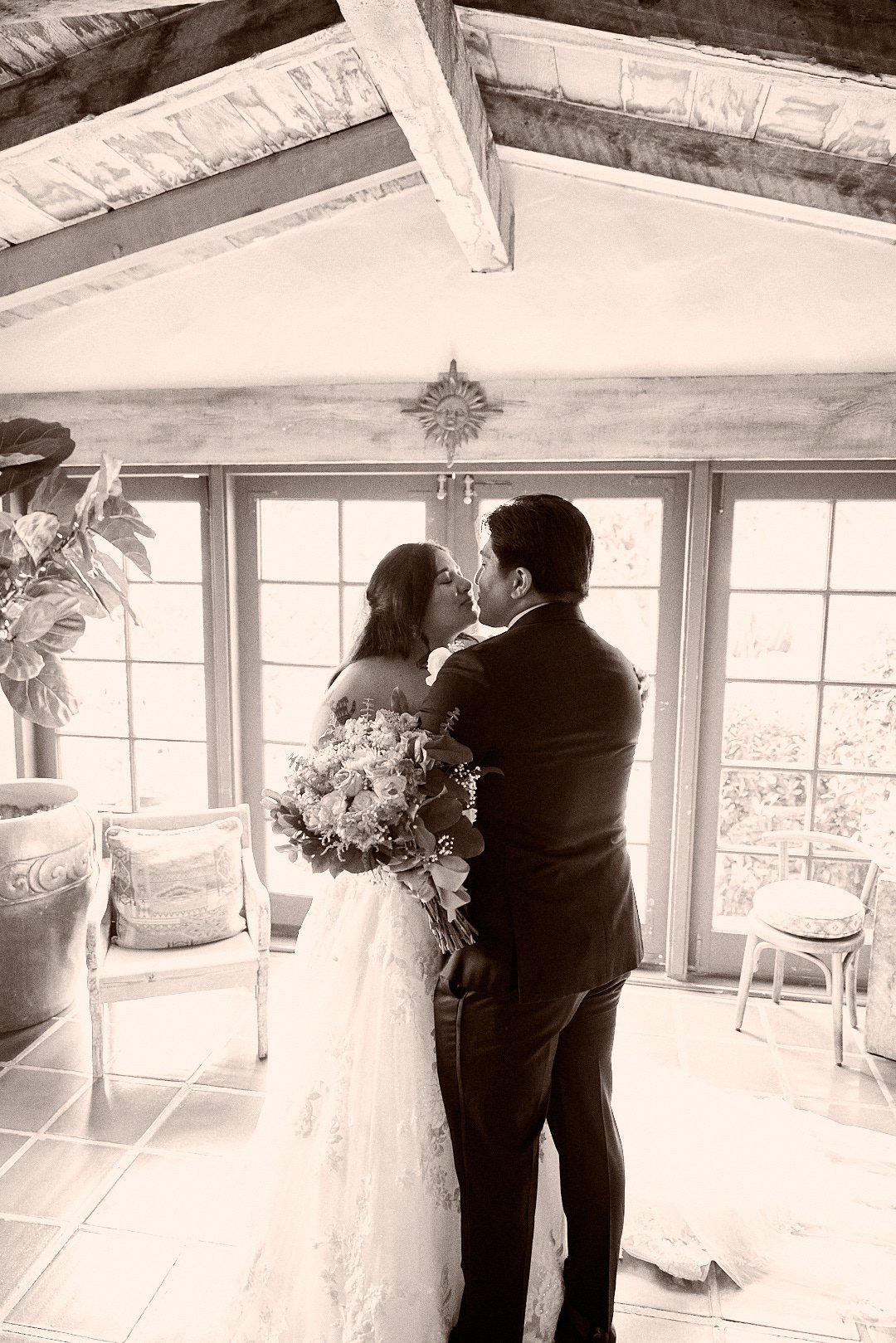 Gisela & Elijah (166) Social.jpg