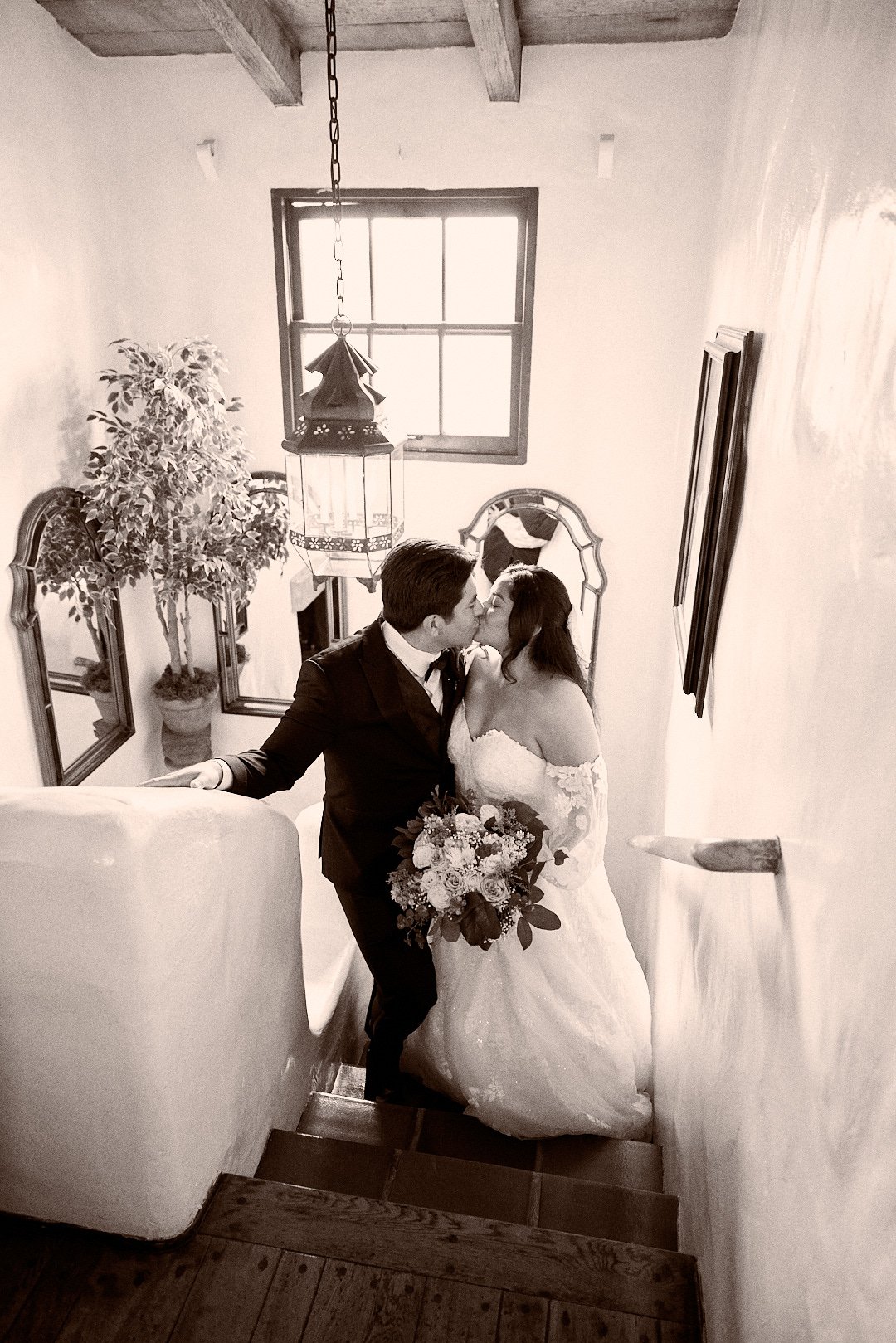 Gisela & Elijah (176) Social.jpg