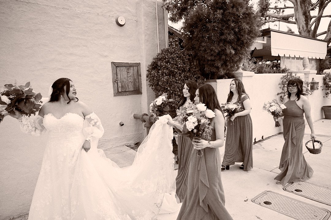 Gisela & Elijah (251) Social.jpg