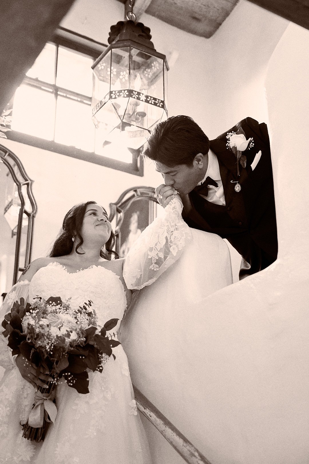Gisela & Elijah (247) Social.jpg