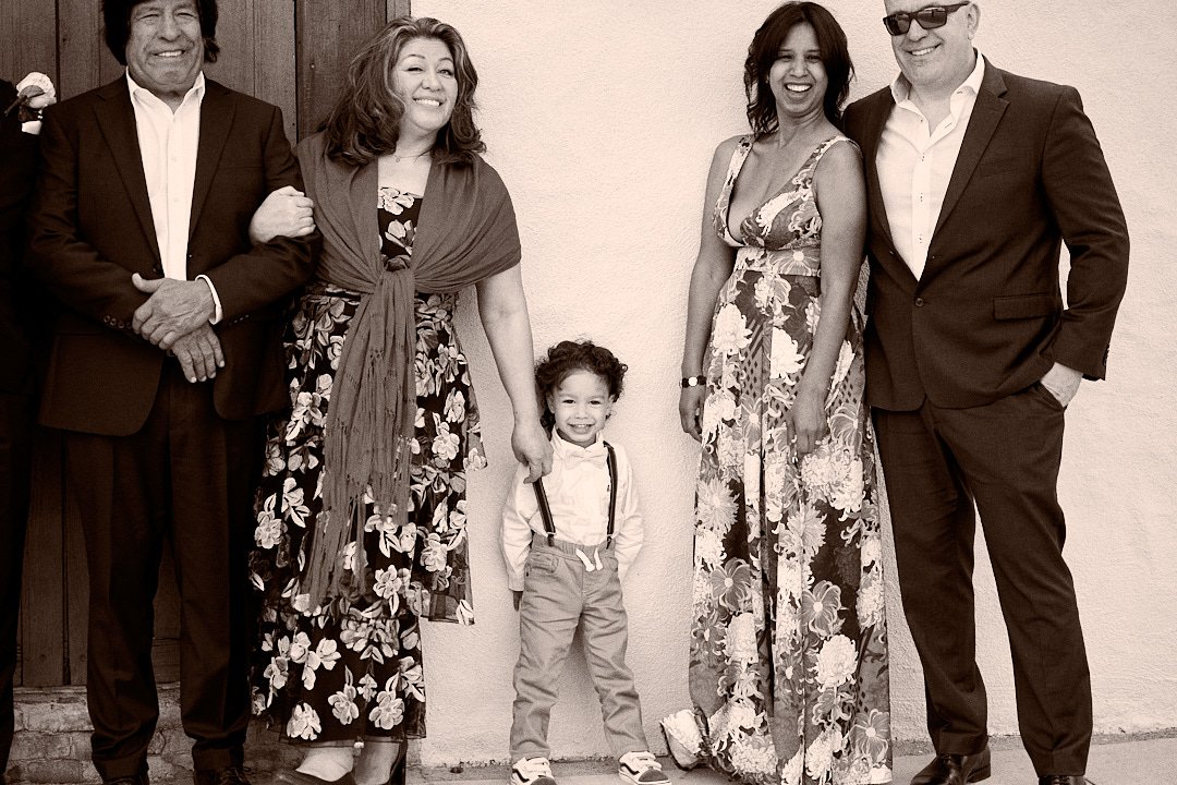Gisela & Elijah (263) Social.jpg