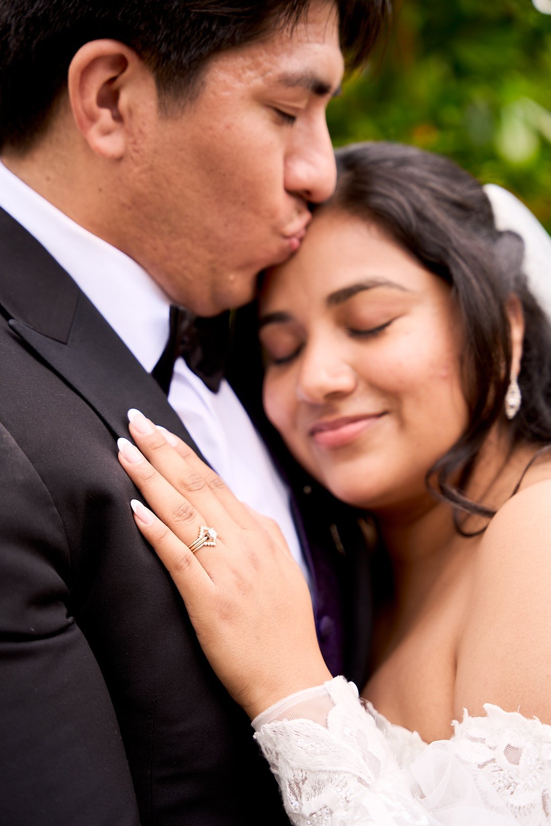 Gisela & Elijah (392) Social.jpg