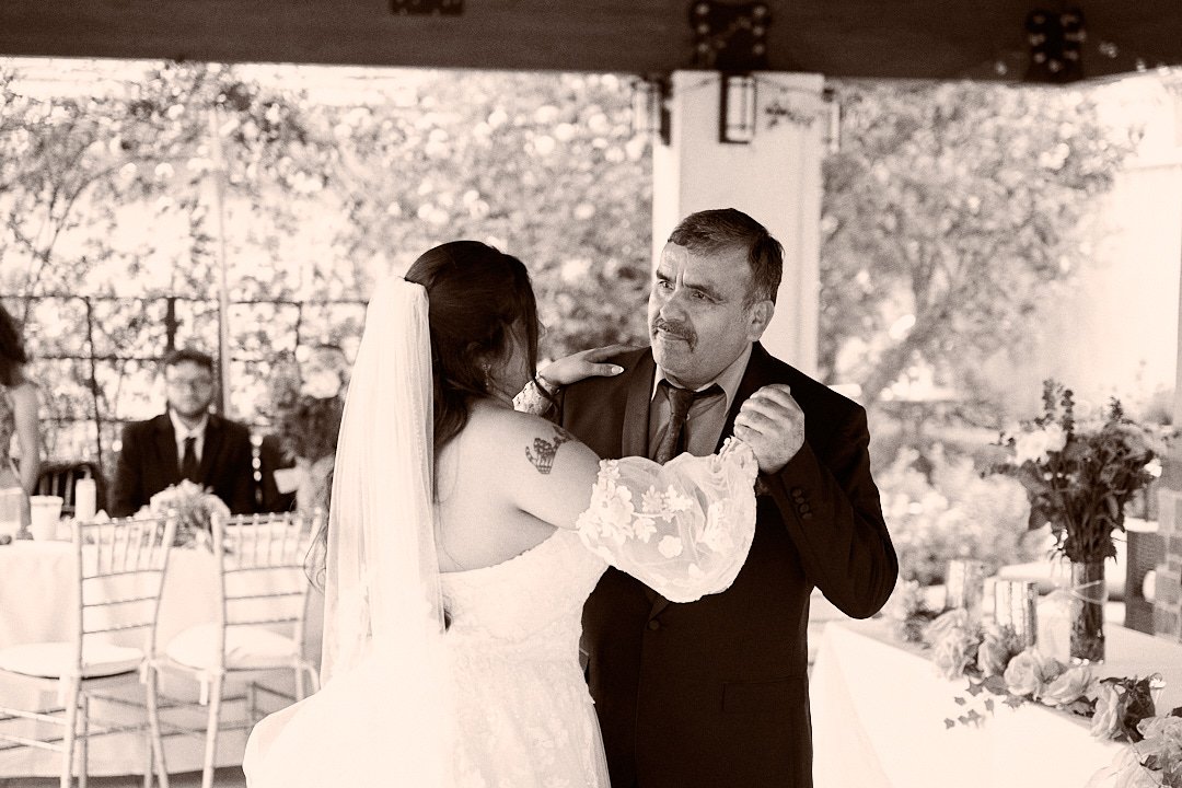 Gisela & Elijah (460) Social.jpg
