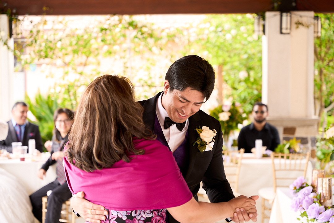 Gisela & Elijah (472) Social.jpg