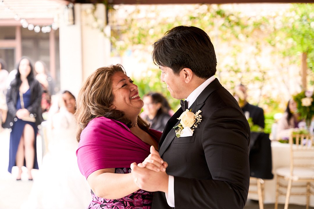 Gisela & Elijah (474) Social.jpg