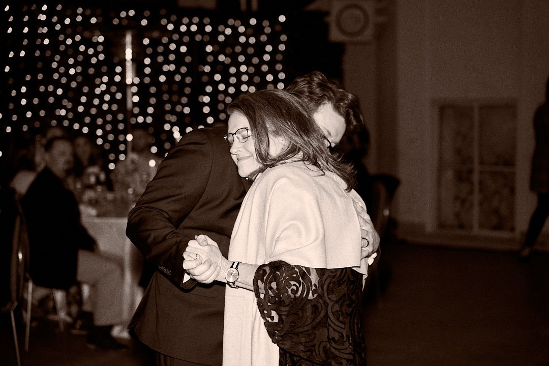 Erin & Evan (710) Social.jpg