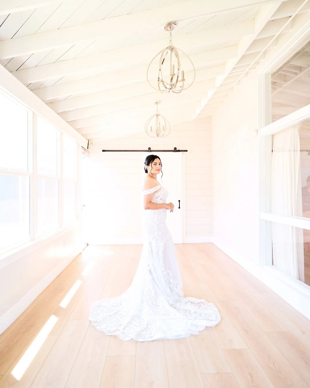 Reminiscing this moment with an amazing vendor team.
...
Venue @communityhousedp
Wedding Planner &amp; Designer @timewithterrazas
Video @llenavidamedia
Florist @elizabethgracefloral
Rentals @yennispartyrentals
Vintage Glassware @theglasswarecompany
C
