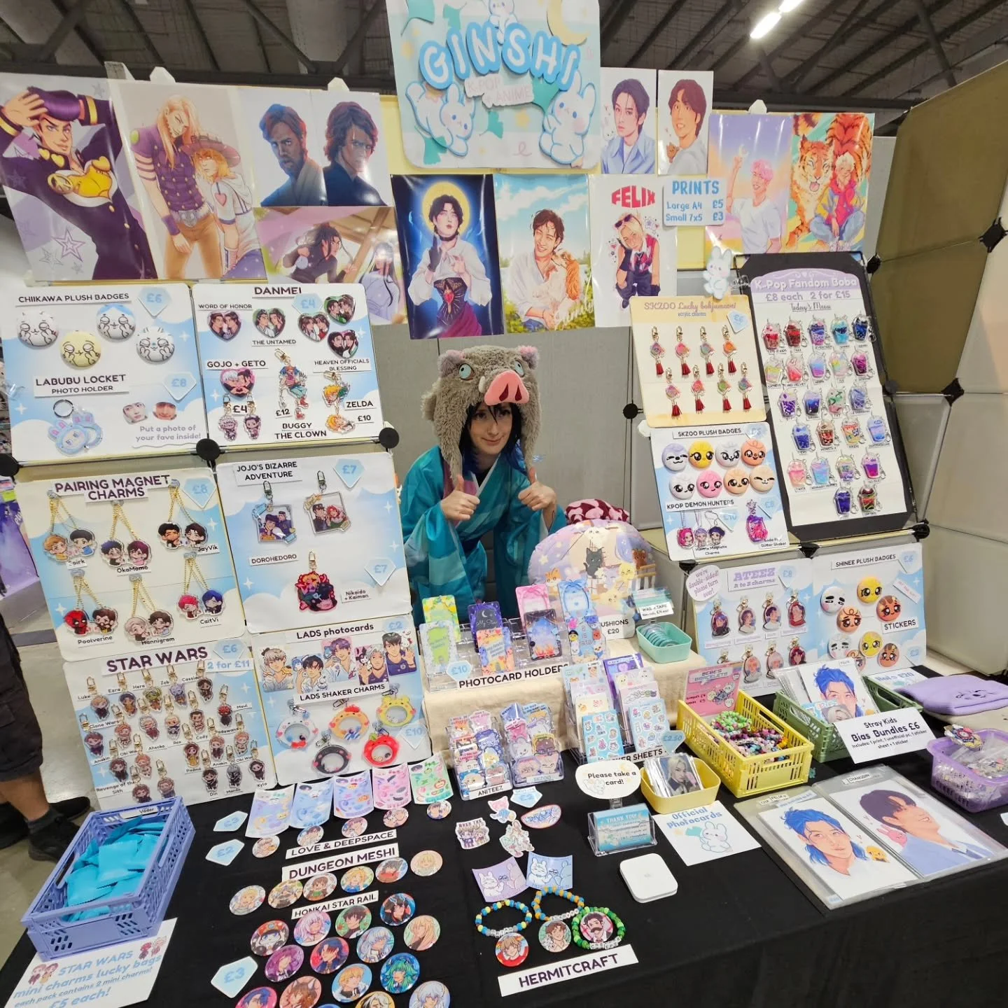 open at Megacon Farnborough! 💗⭐️ 
with special assistants Inosuke🐷 and Grian🪶

-
#artistalley #comiccon #megacon #megaconfarnborough