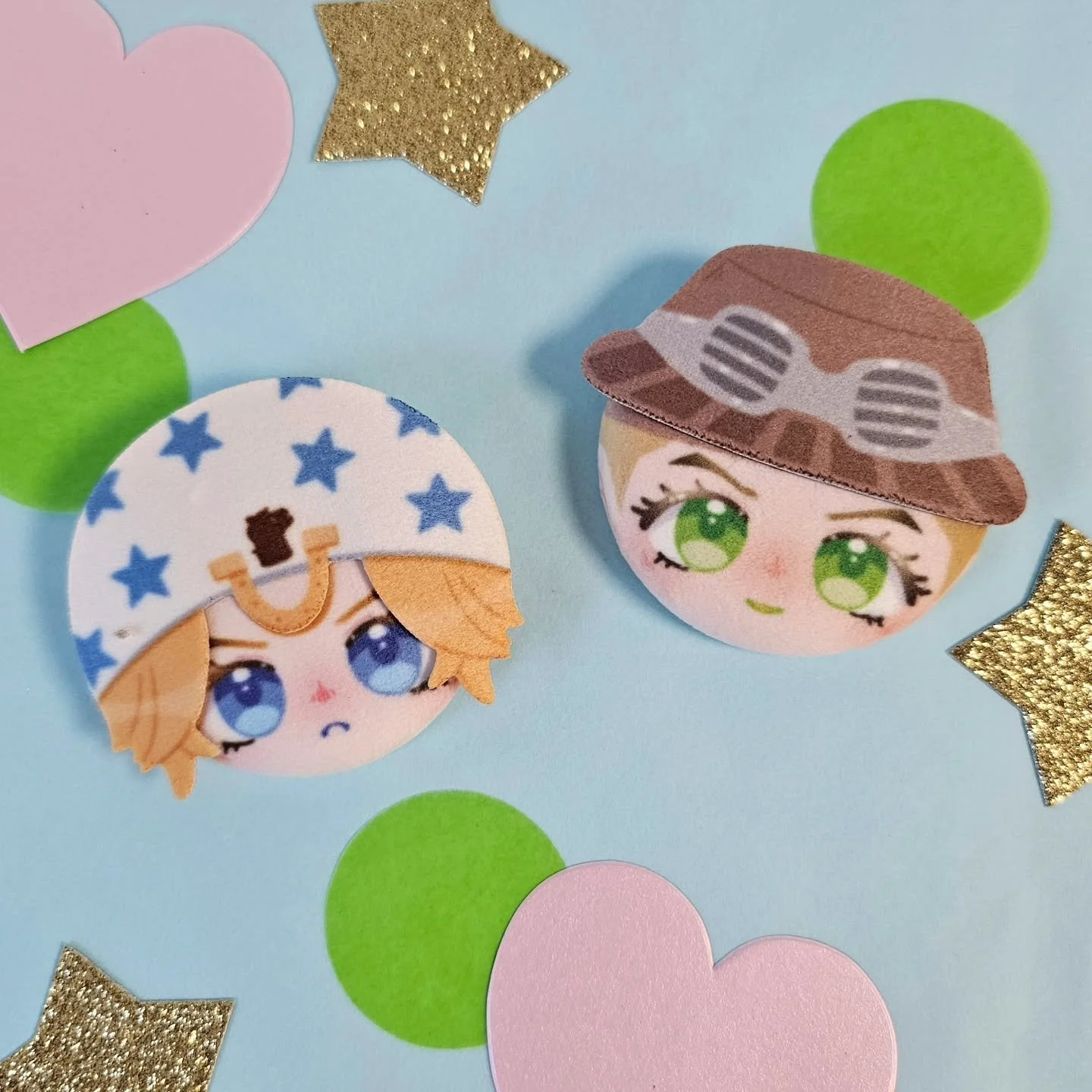 new product 💫
Johnny + Gyro 3D plush badges 🐎⭐️

limited stock with me at Animecon - if you like them and want to see more Jojo characters, let me know!

#jjba #steelballrun #johnnyjoestar #gyrozeppeli