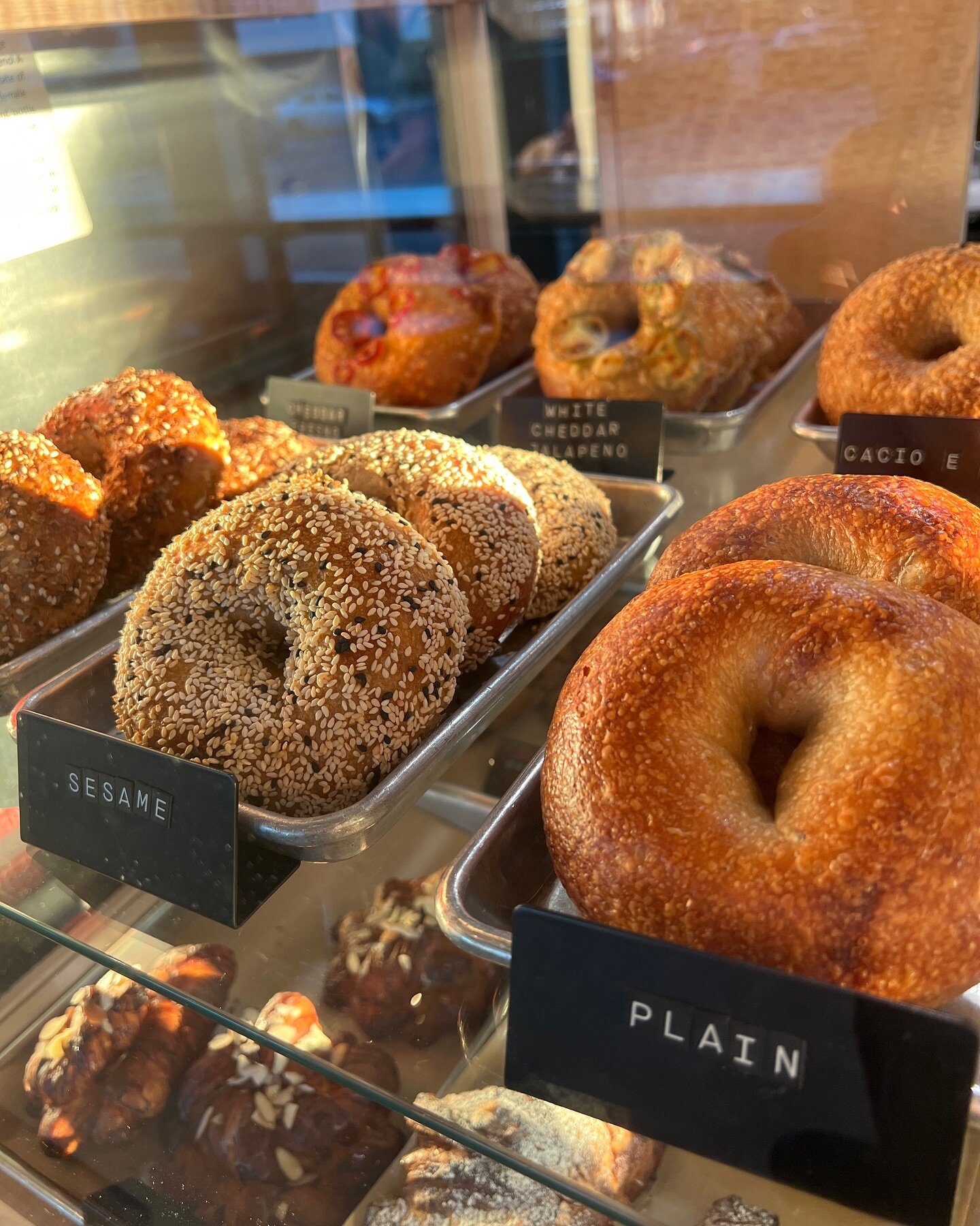 This rain has us in a bagel kind of mood 🥯☕️
Anyone else? 
.
.
.
#bagels #bagelsandwich #bagelandcreamcheese #lox #loxbagel #local #costamesa #oc #eater #eaterla