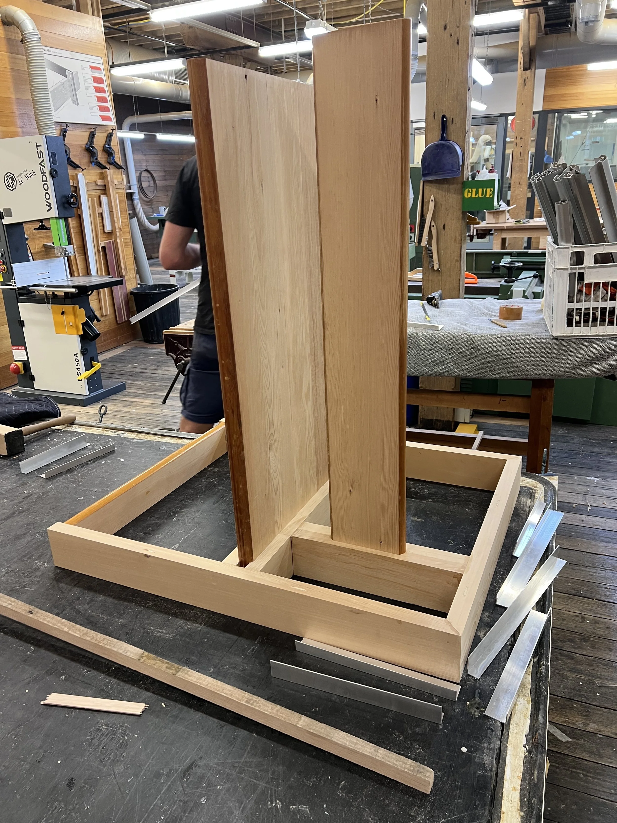 Kitchen 2_legs in place.jpg