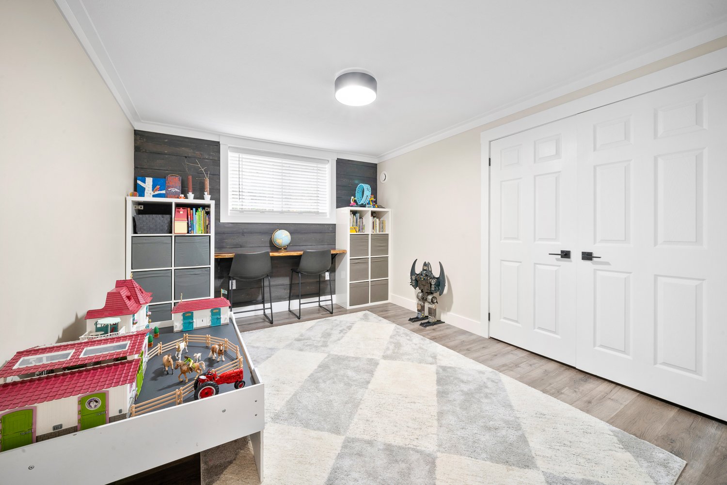 8 Crystalwood - MLS Ready - Look Around Media_-87.jpg