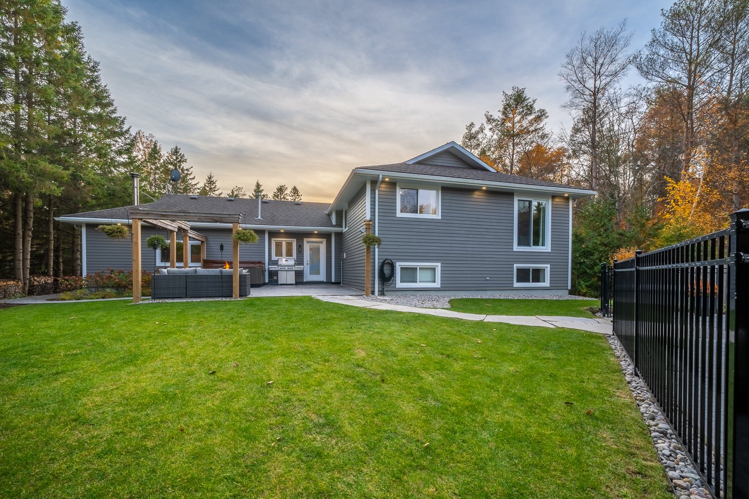 8 Crystalwood - MLS Ready - Look Around Media_-24.jpg