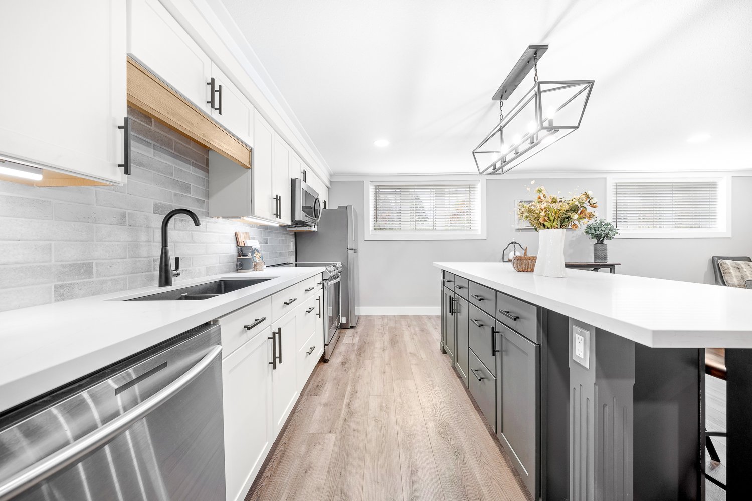 8 Crystalwood - MLS Ready - Look Around Media_-81.jpg