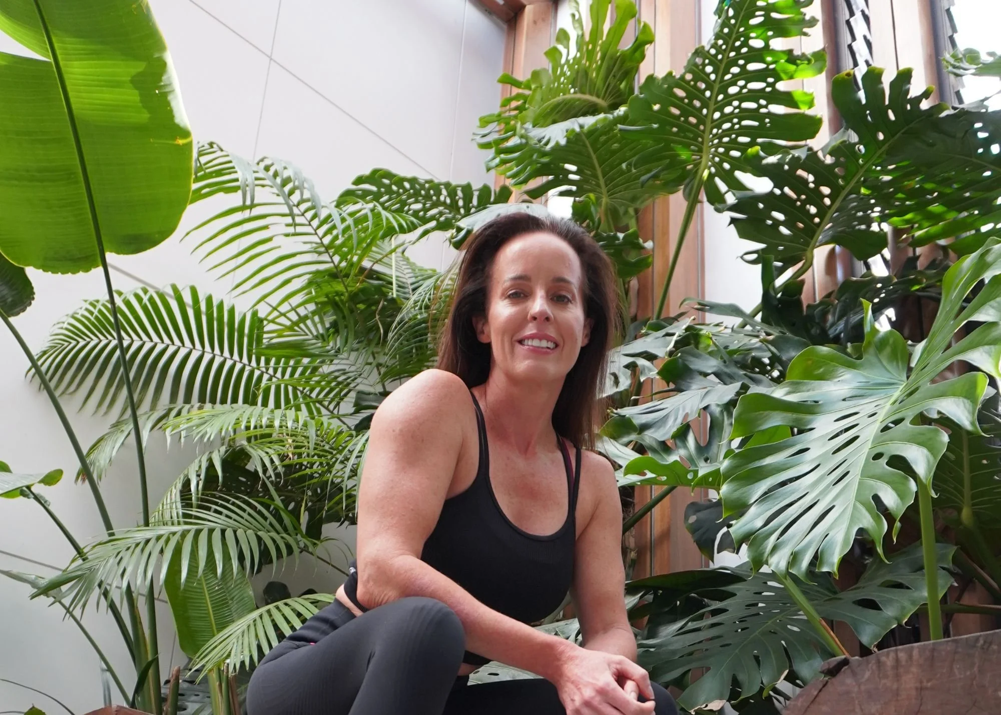 Kerryn Waters providing personalised nutrition and training support to clients.