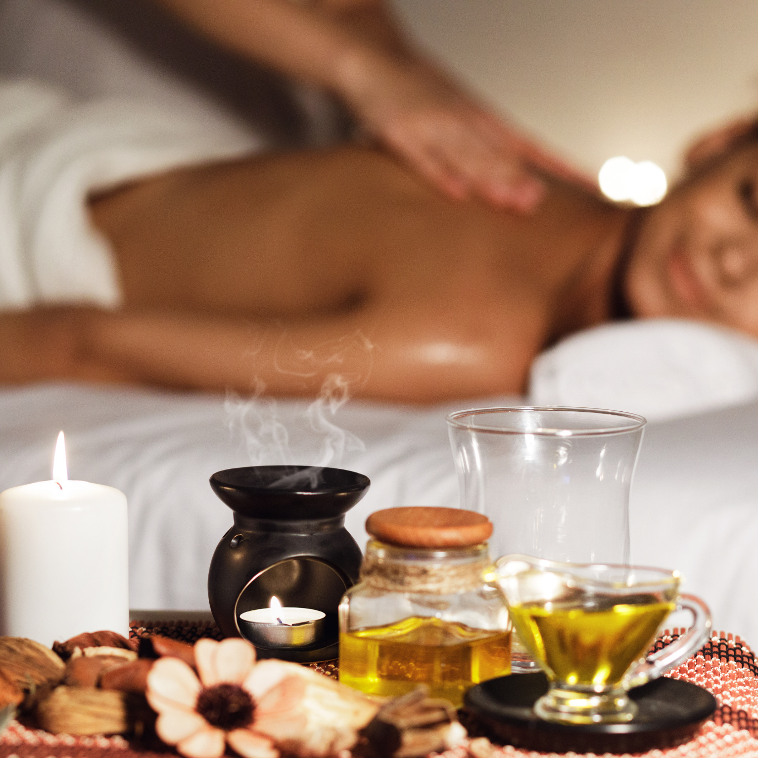 Soin bien-être à l’huile chaude, favorisant la détente profonde dans une atmosphère chaleureuse