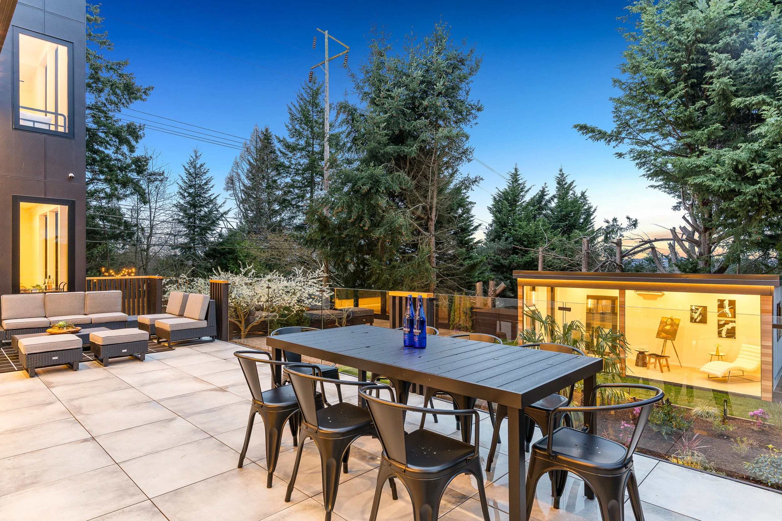 Mercer Island 3867 Twilight Back-1.jpg