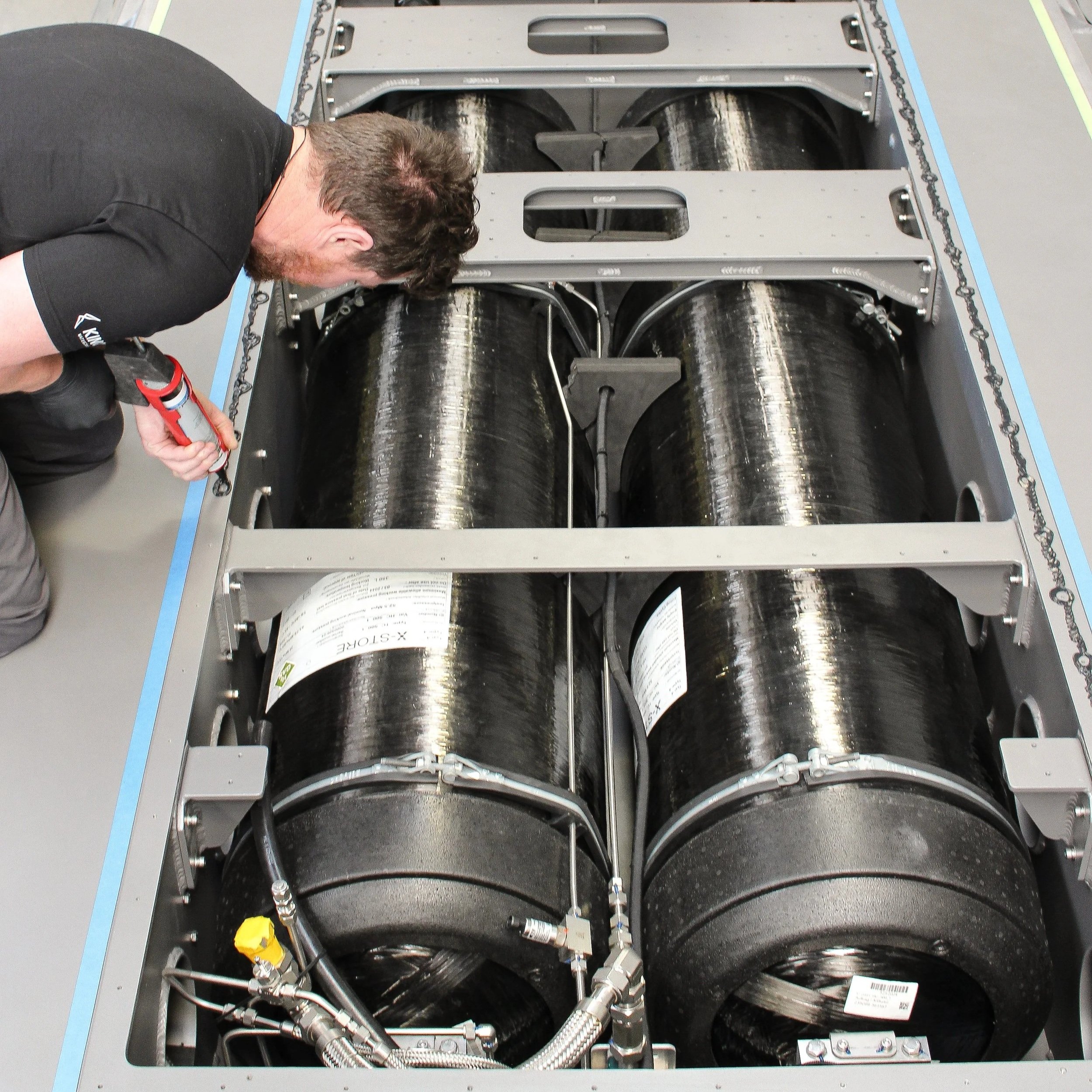 Hydrogen tanks inside boat