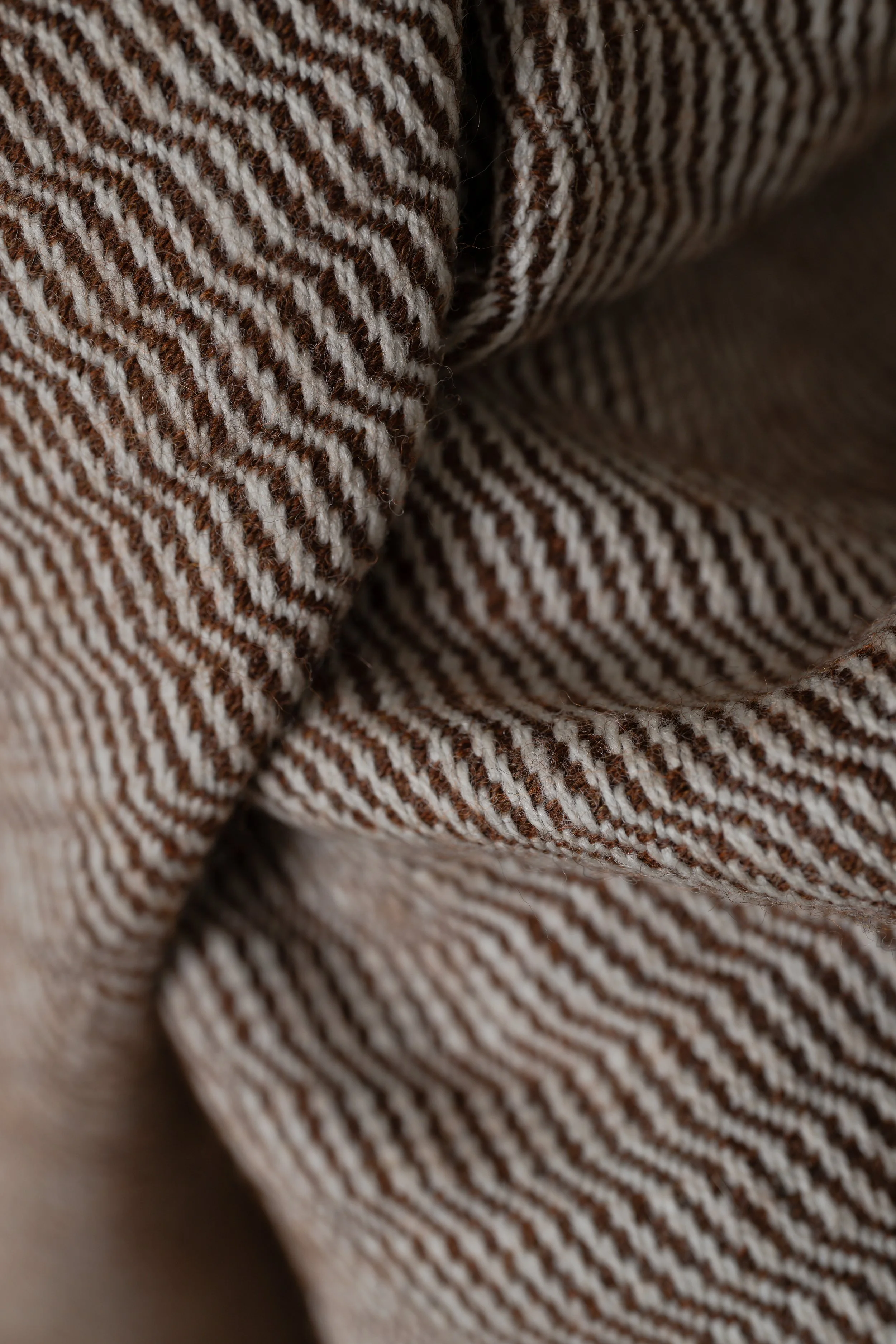 Ripple Chocolate Throw 7.jpg