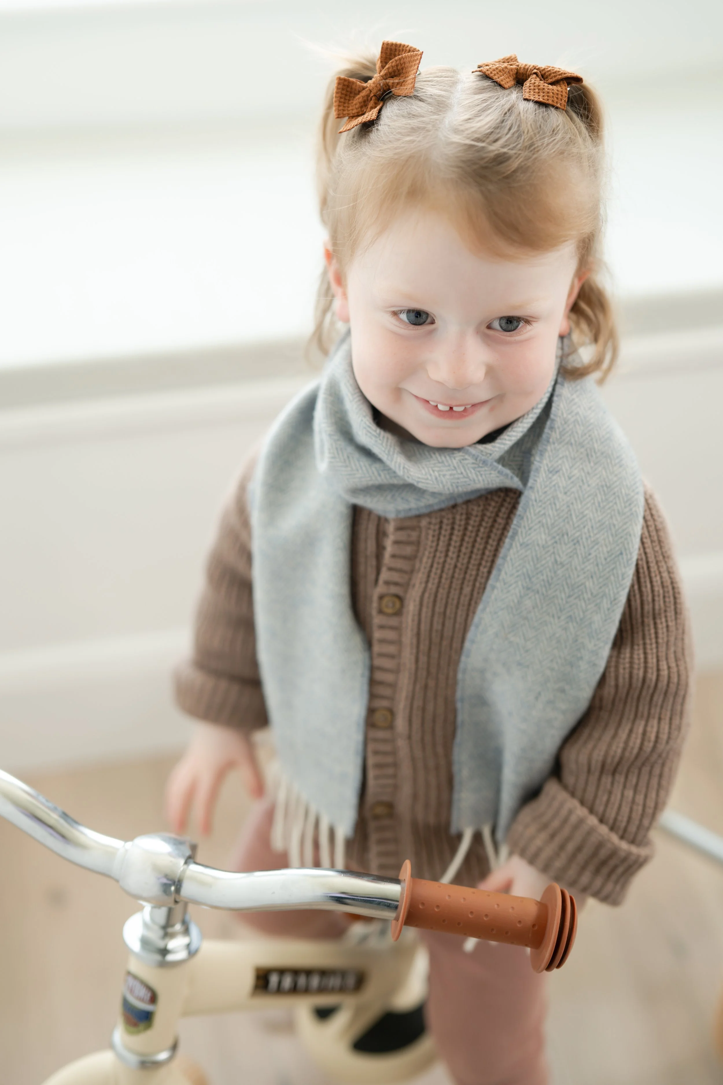 Smoke Children's Scarf