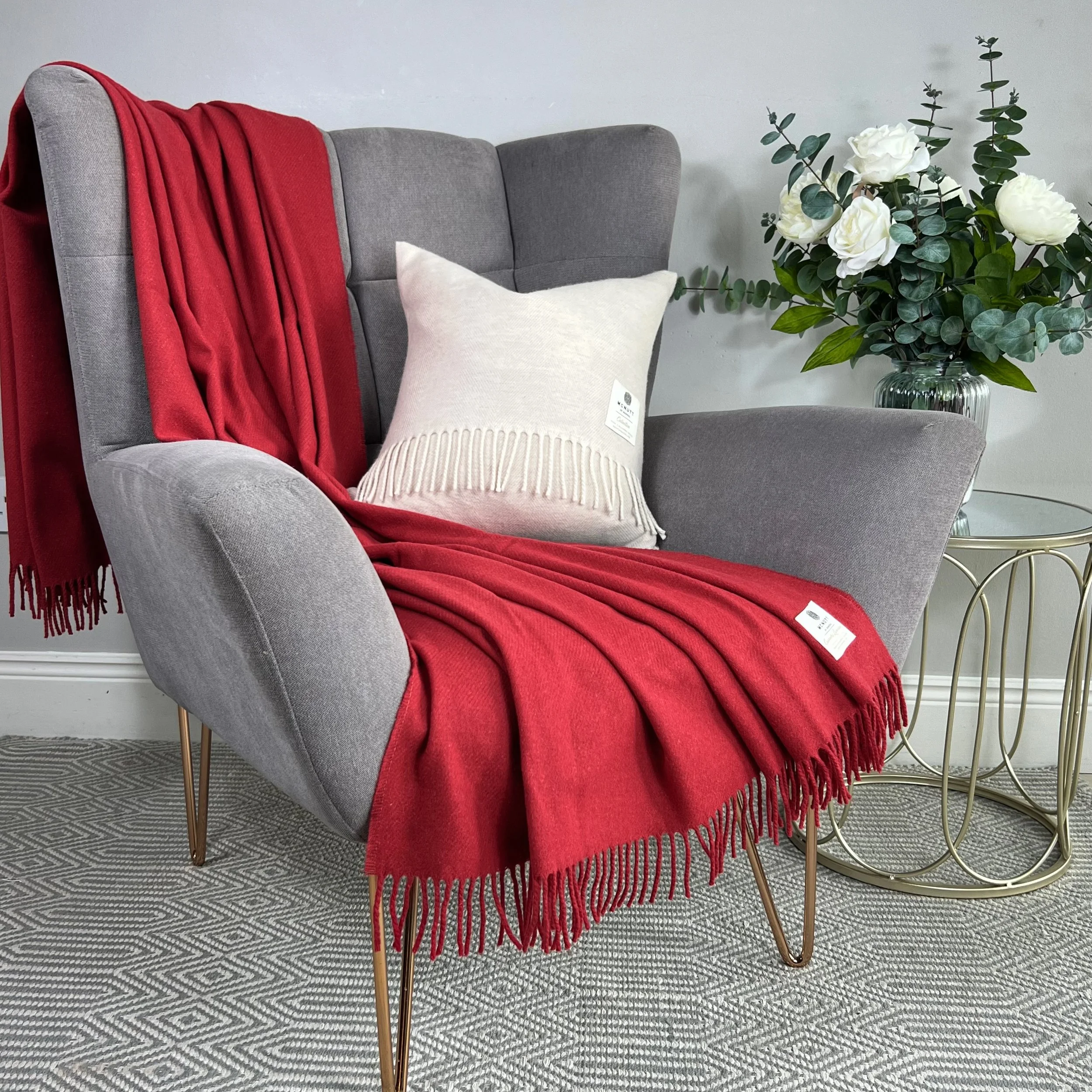 Cashmere Lambswool Rouge Lifestyle.jpg