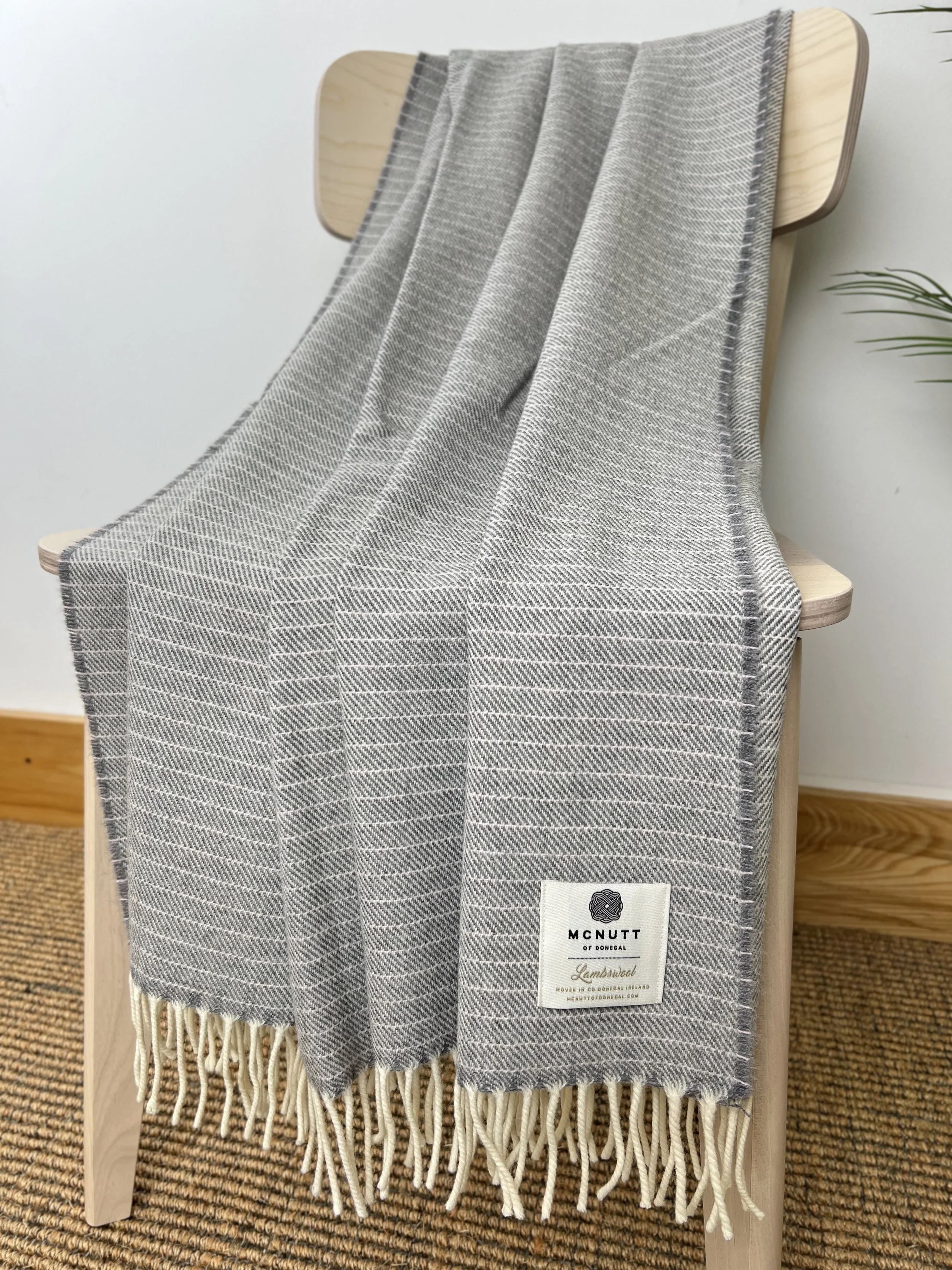 Pearl Grey Dash Throw