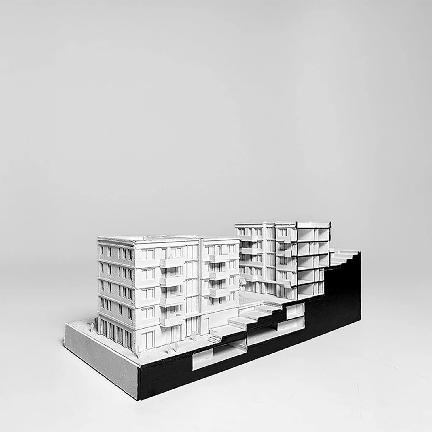 14-2026-bachelor-architektur-Baier-Modellfoto-2.jpg