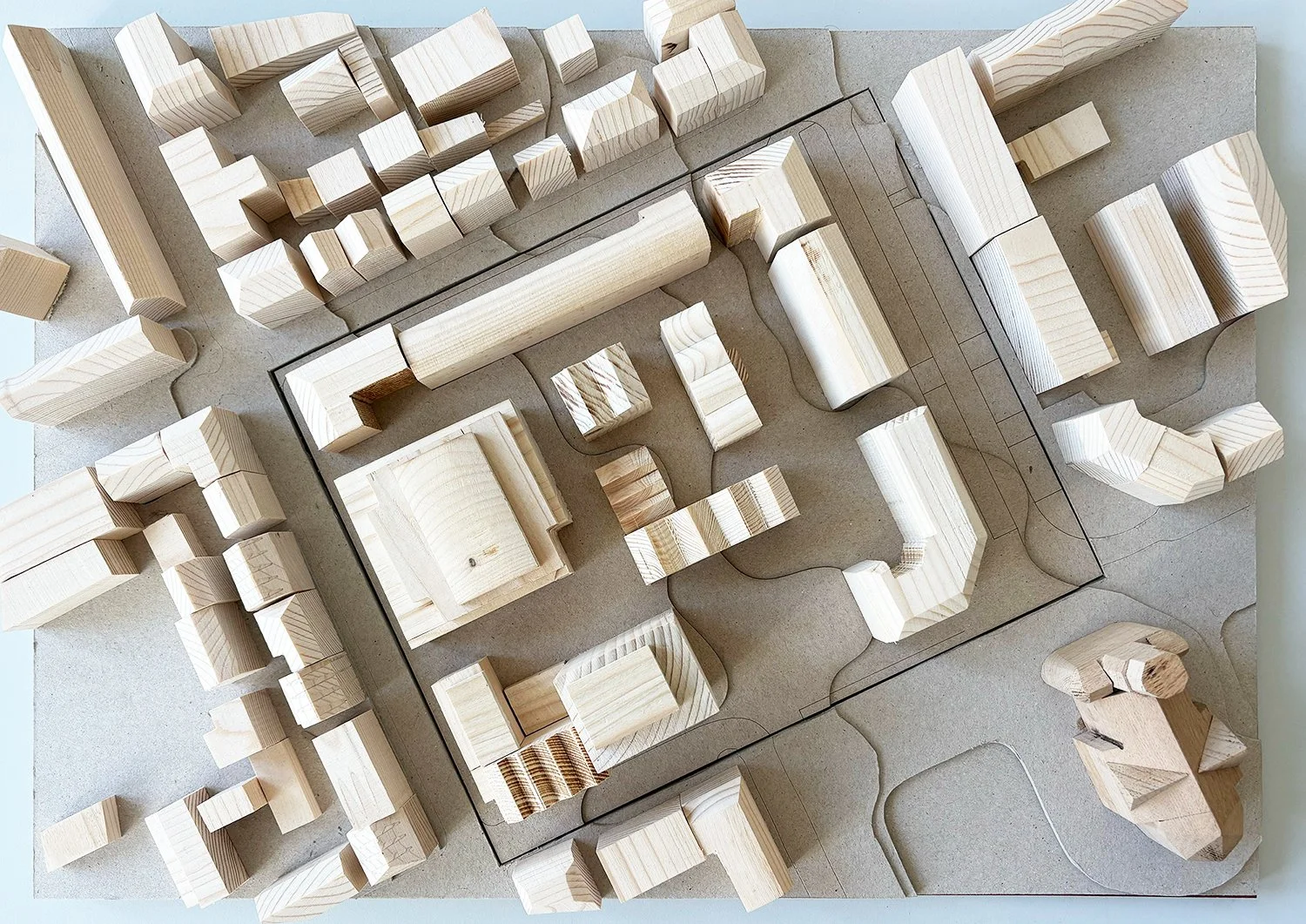 10_2026-master-architektur-fitschen-kepenek-kletzsch-koenig-krueger-schneck-modell-umgebung.jpg