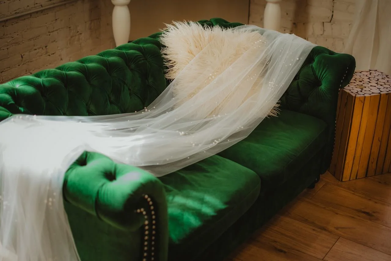 Considering hiring a wedding planner to help you find vendors, support along the planning journey, provide professional tips, and coordinate the events on wedding weekend? Connect with us via email to set up a discovery call. Events@enchantedwoods.sp