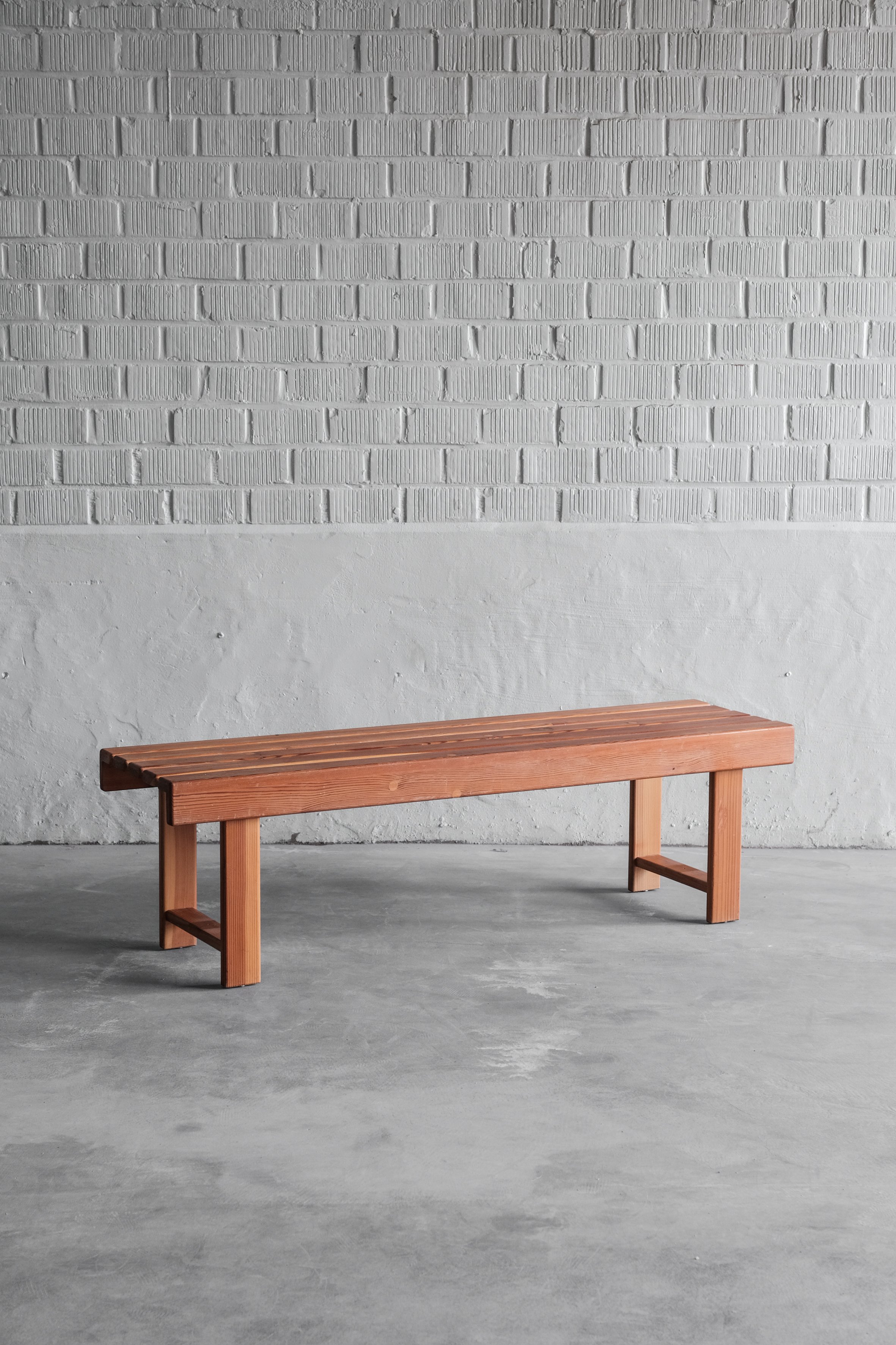 Pine bench