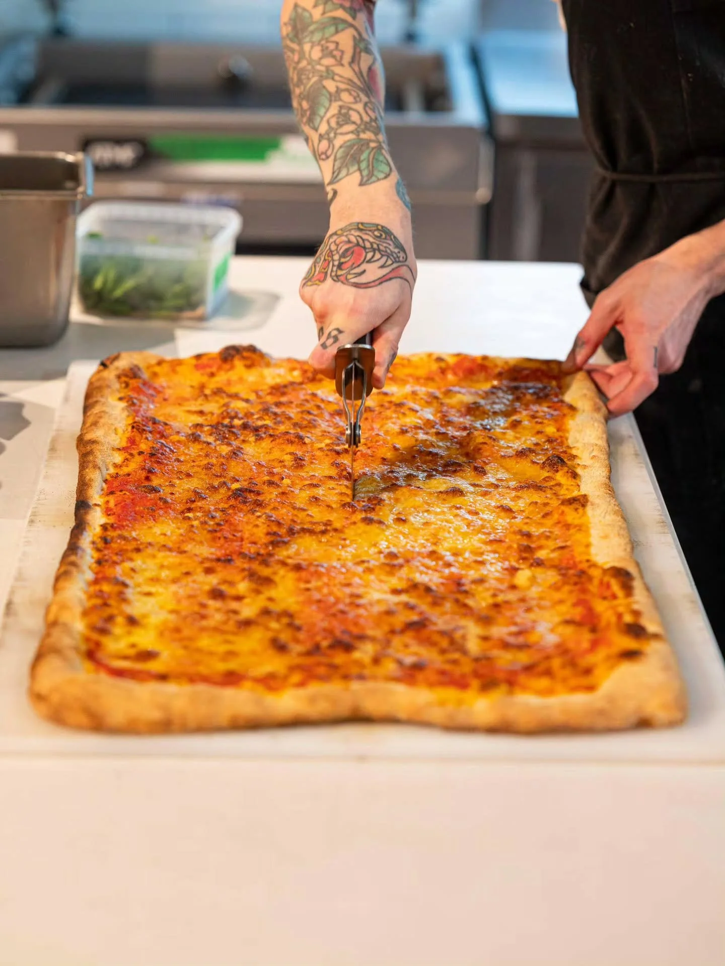 Sundays were made for this 🍕

Good dough, good cheese, good tomatoes.
That&rsquo;s it.

#pizza #pizzalover #cheese #torontolife #torontofood