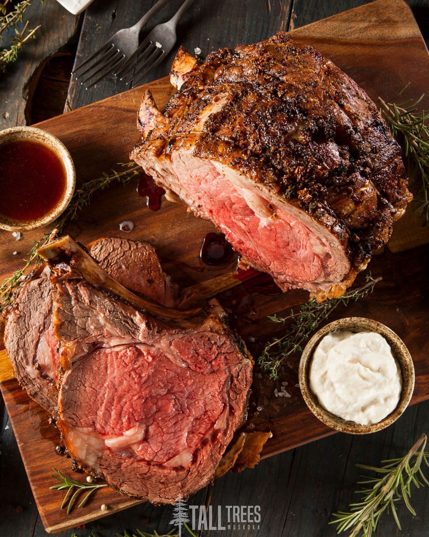 Join us on Saturdays for Tall Trees' classic Prime Rib served with Yorkshire pudding, truffle country mash, seasonal vegetables and a demi-glace.

Prime Rib quantities are limited, so please join us early to secure this local favourite!

Reserve your