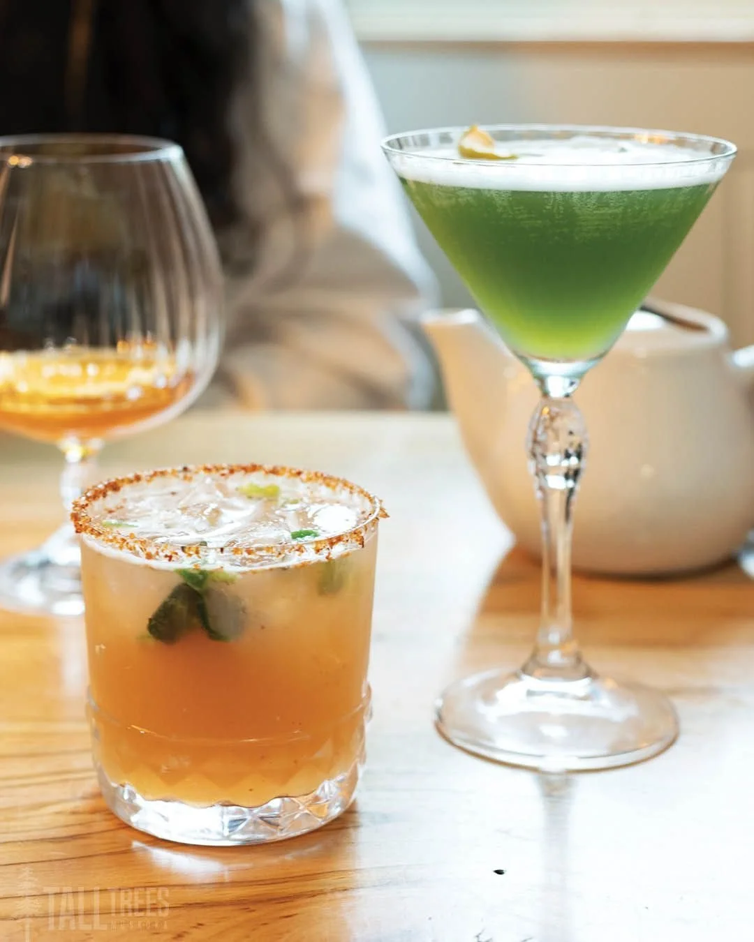 While we love crafting new, innovative cocktails, we put just as much care into curating our mocktail list! 🍸

📸 Pictured here is a Featured Mocktail: The Portage Flyer, a Spicy Grapefruit Ginger Fizz. 

Our mocktail menu offers more options to try