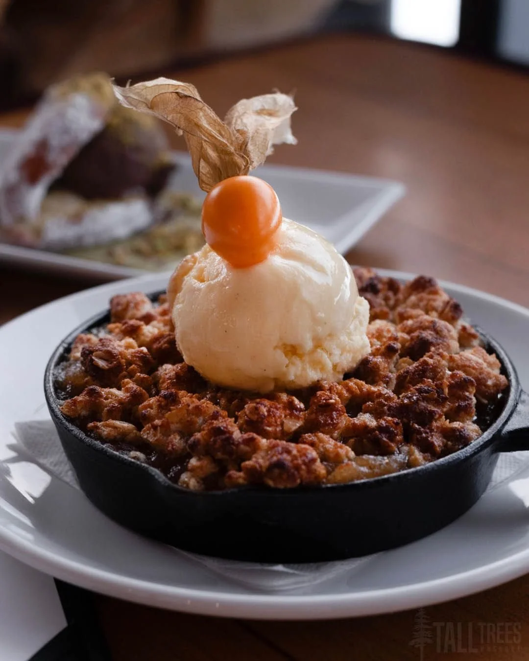 Our Classic Apple Crumble is a warm, comforting dessert served with vanilla ice cream that&rsquo;s as light as it is satisfying. 

Available exclusively on our Wine &amp; Dine Wednesday menu&mdash;but only until tomorrow evening. Don&rsquo;t miss you