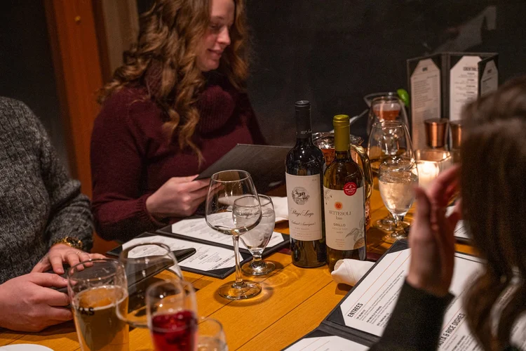 RESERVATIONS — Tall Trees Restaurant Muskoka