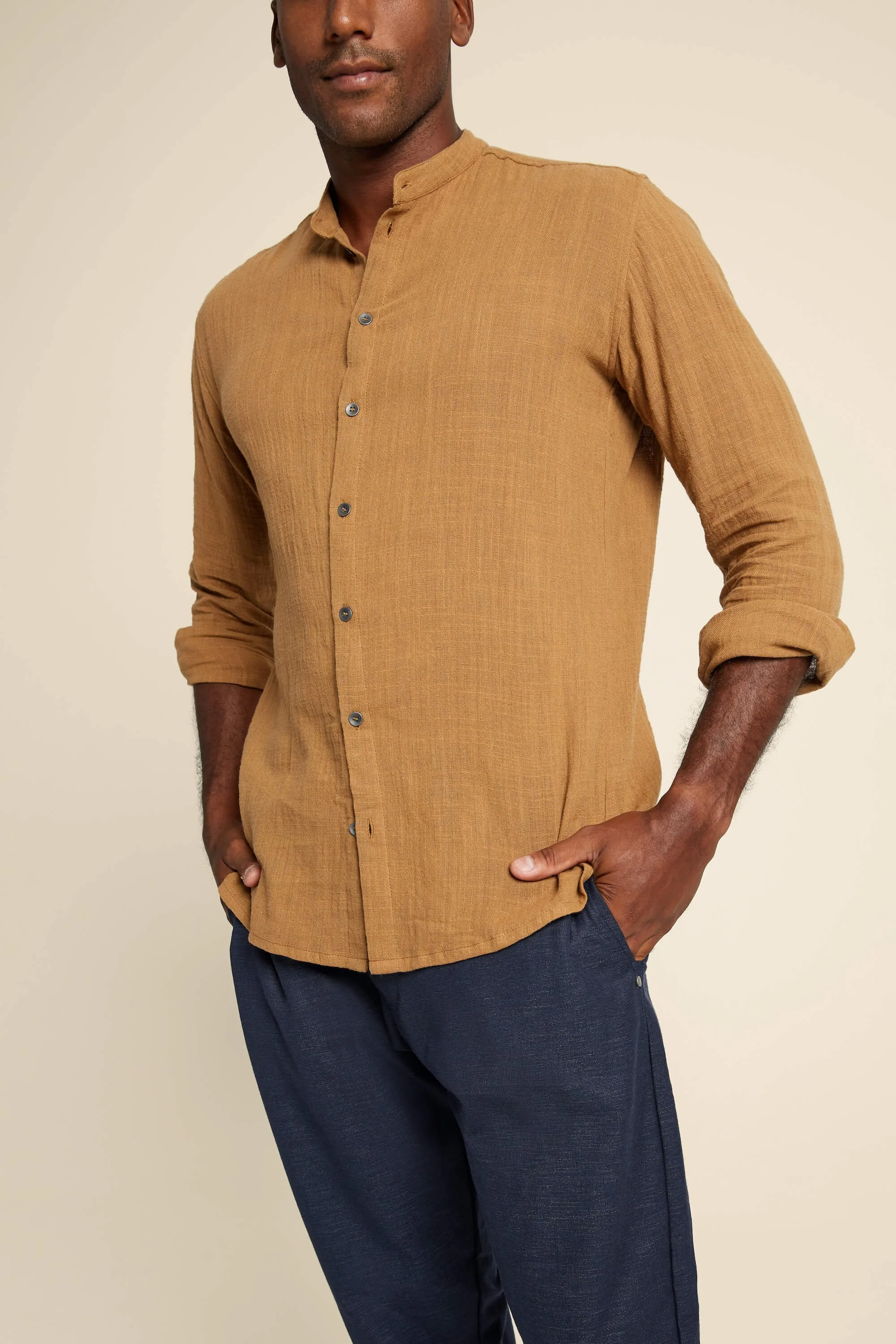 Jordi_Shirt_Mandarin_Neck_Camel_Cotton_Front