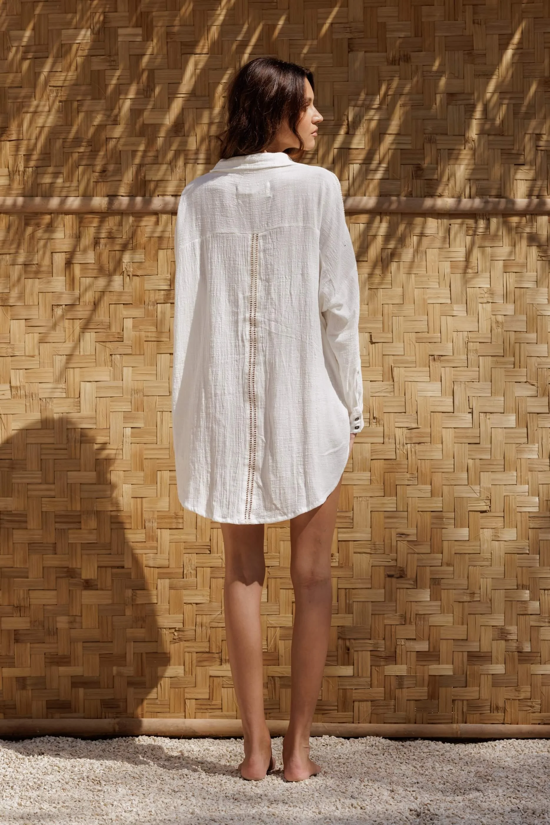 nousa-concept-womens-lolita-shirt-oversized-cotton-gauze-off-white-back.jpg