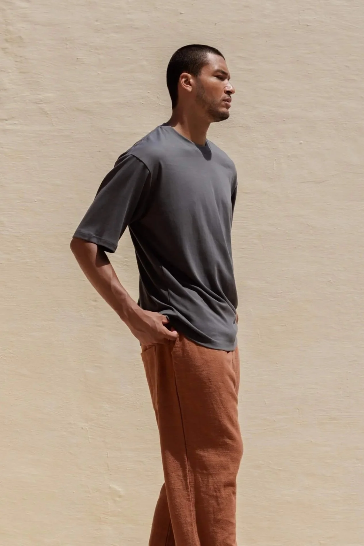 nousa-concept-mens-gael-tshirt-cotton-metal-navy-blue-grey-side.jpg